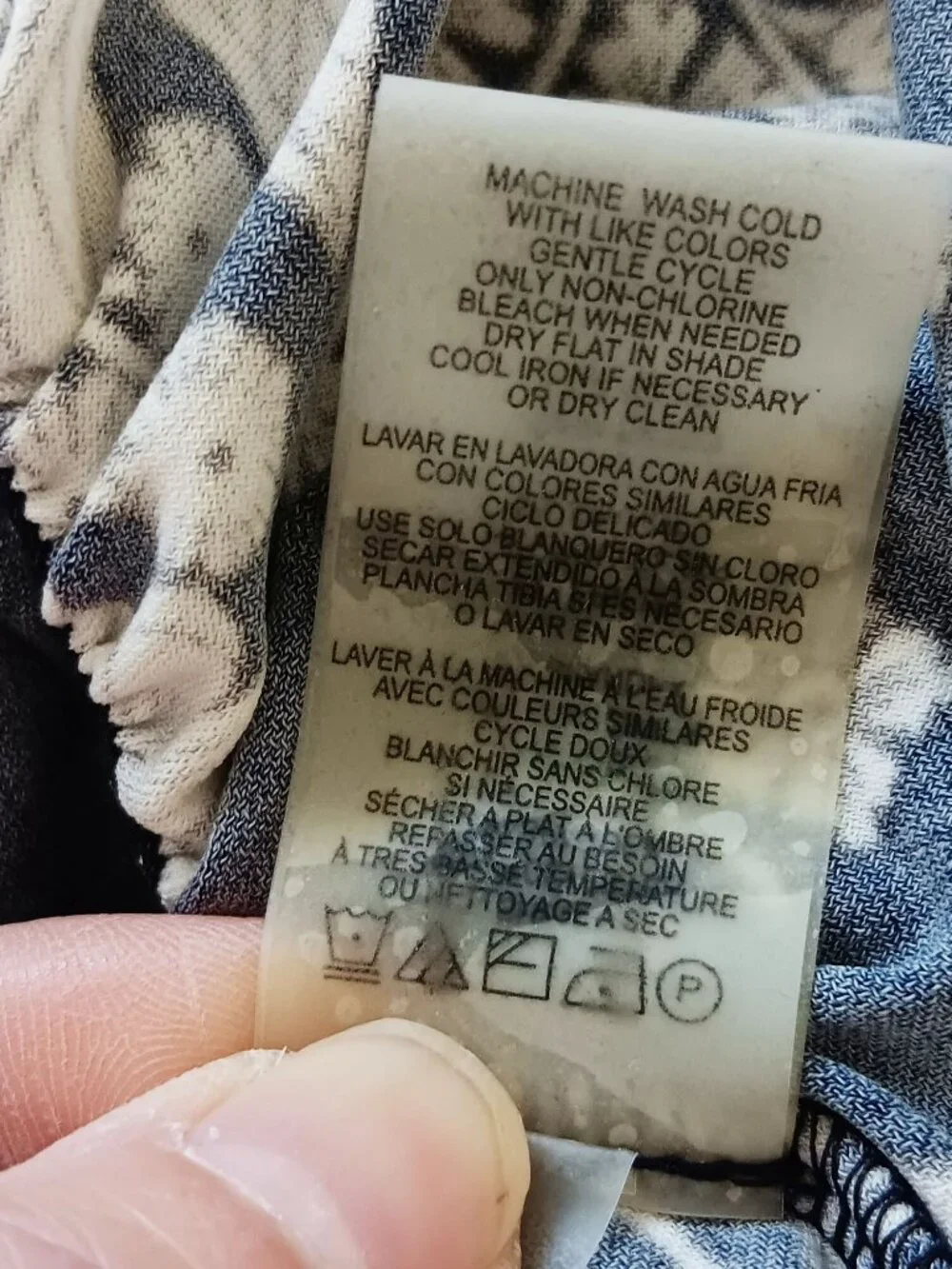 TOMMY HILFIGER Navy and White Floral Sleeveless Blouse Size L ($14) - Picture 12 of 12